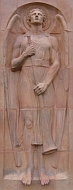 Terrakotta-Relief / Engel mit Schalmei von Robert Cauer d. J. - Ehrenmal der Stadt Meisenheim